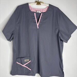 urbane scrubs scrub top Women’s Size 2X Pink Gray Grey Short Sleeve XXL